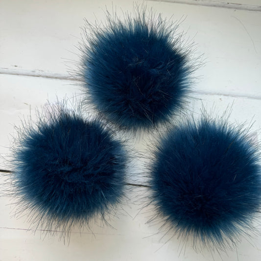 Lake coloured faux fur pom pom. Detachable option. Handmade - NEW