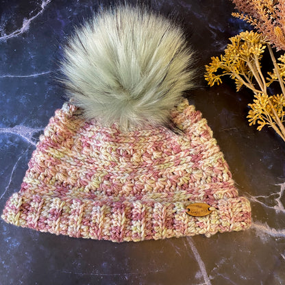 Star Crochet pom pom hat pattern - Intermediate